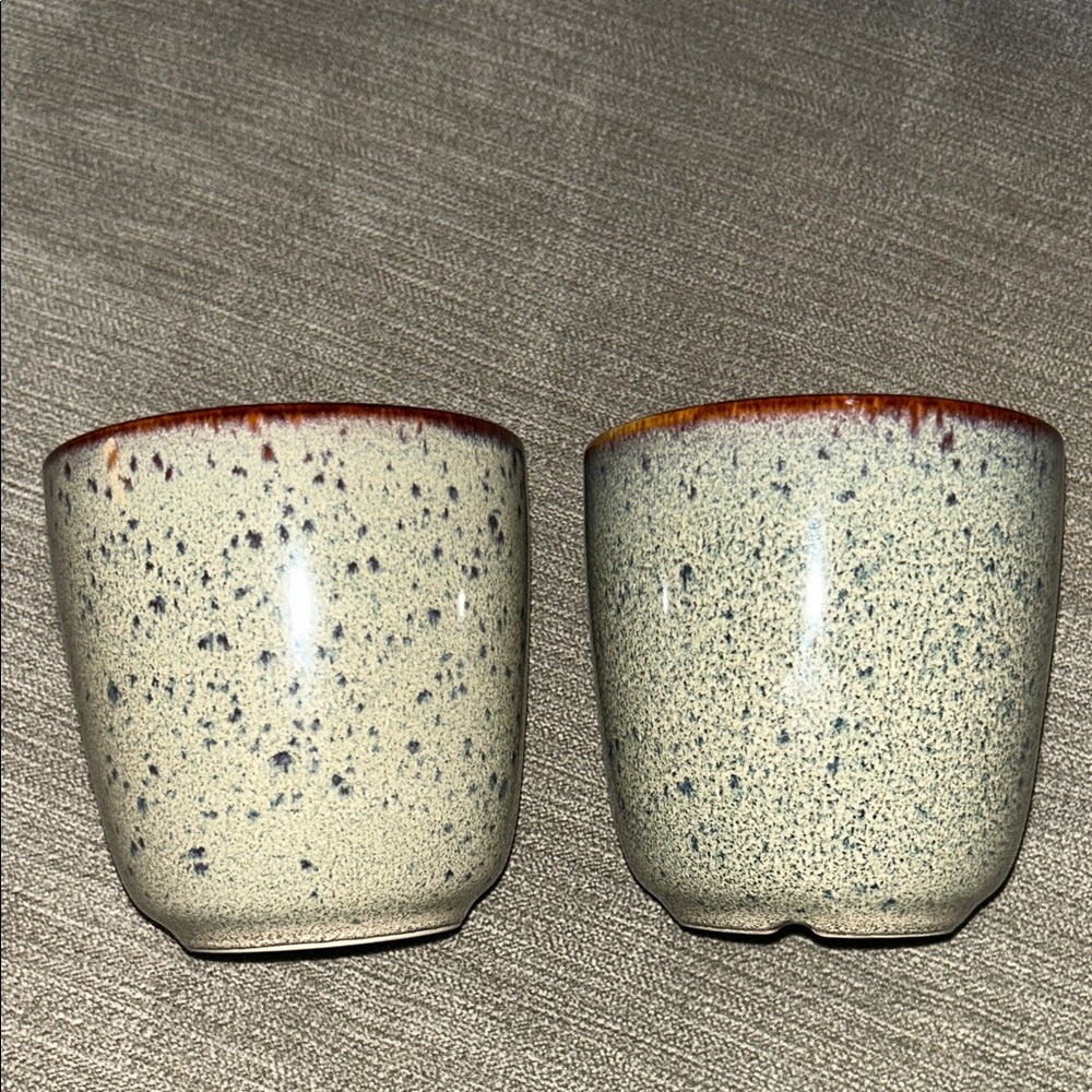 2 Speckled Ceramic Cups 10oz coffee mugs EUC